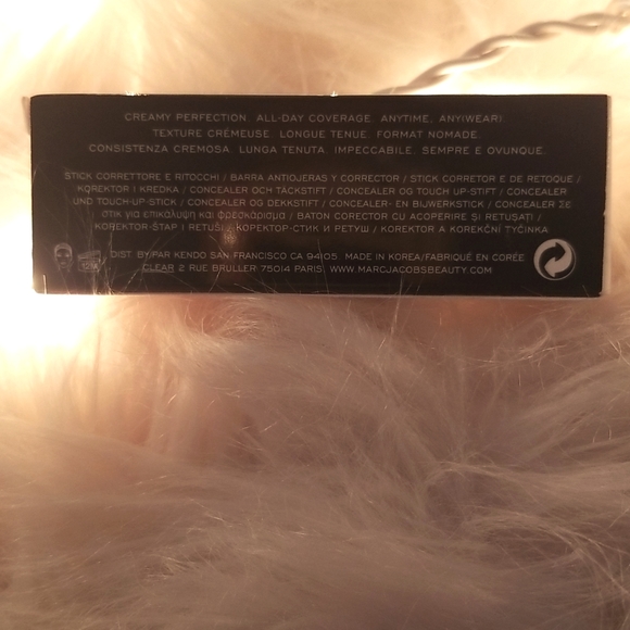 COPY - Marc jacobs concealer & touch up stick - Picture 2 of 2